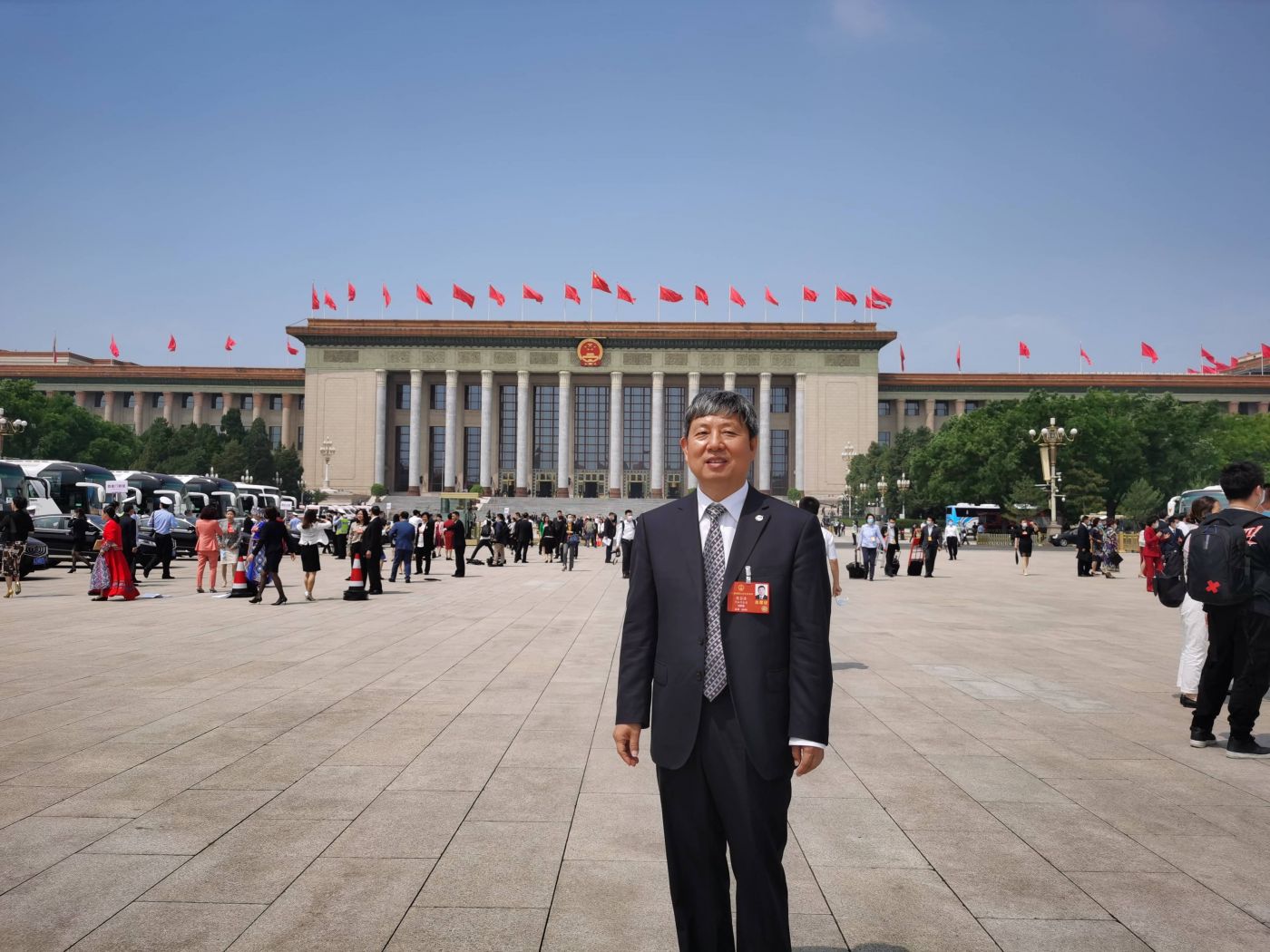 5. 全国人大代表、中国工程院院士、星空online(中国)科技委副主任、中国航空研究院副院长樊会涛